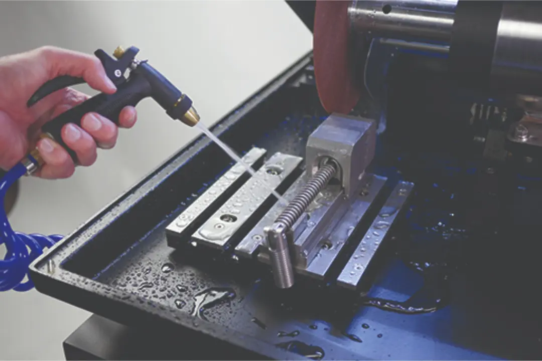 Photo of the PowerCut 10x accessory, chamber cleaning