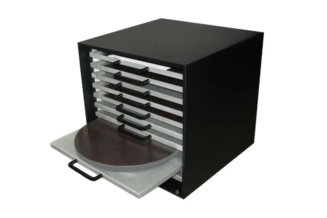 picture of Platens Storage. By clicking this photo it takes you to the Platens Storage Product page